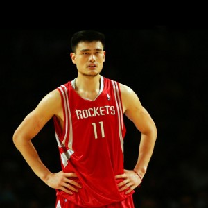 爱游戏电竞-战术板上的奇迹：教练的神操作分析，的篮球教练战术板教程视频